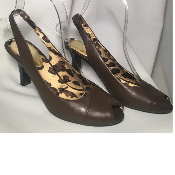 Nine & Company Brown Slingback - Open Toe Heels Sz 6M - Picture 1 of 7